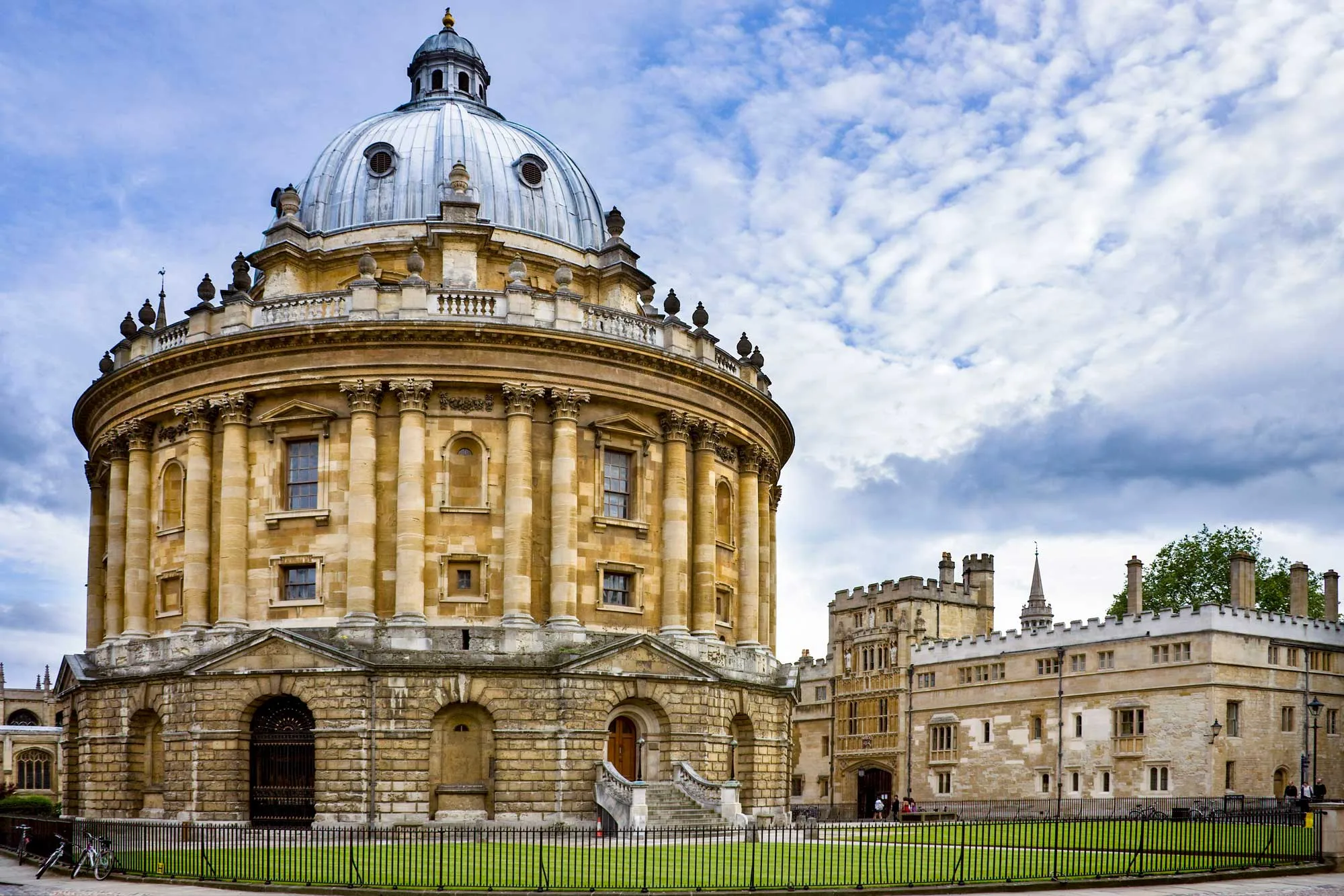 radcliffe camera building at the bodleian library 2023 11 27 04 55 31 utc